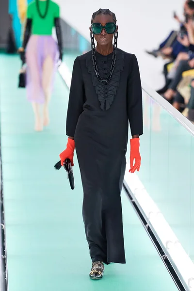 Look 2